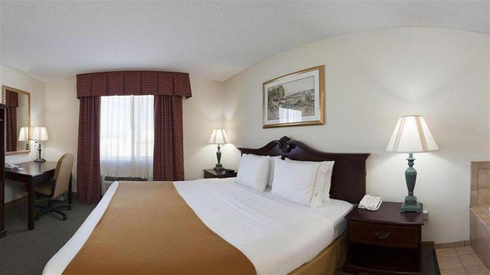 Hotel Baymont By Wyndham Fulton Exterior foto