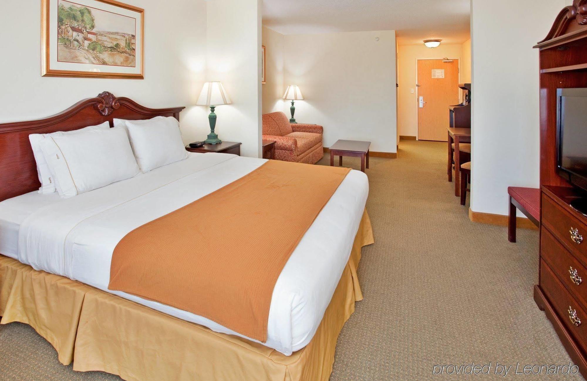 Hotel Baymont By Wyndham Fulton Exterior foto